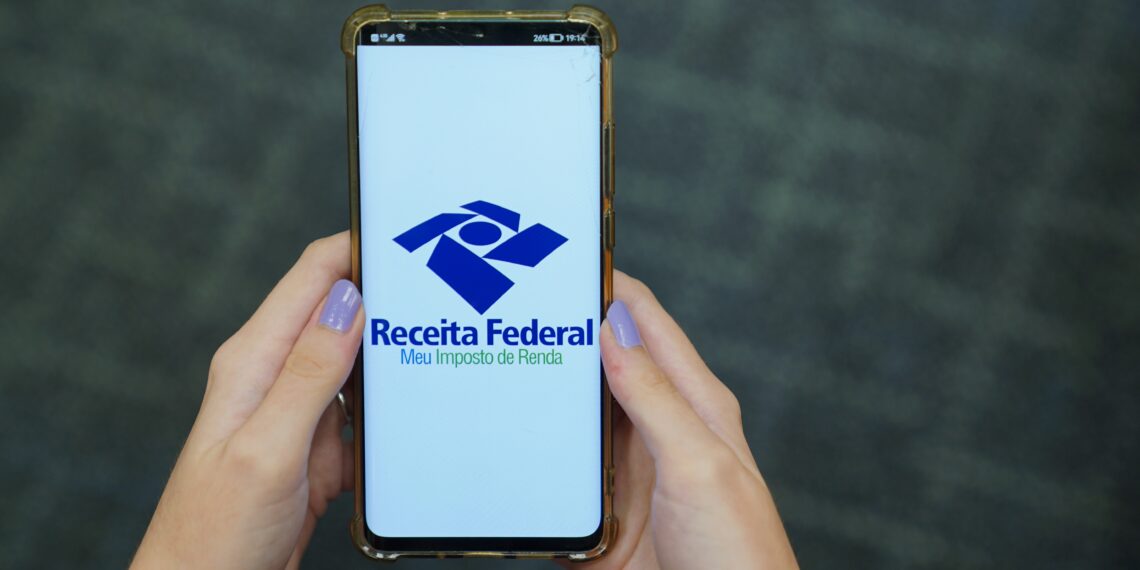 Imposto de Renda 2026: mais de 11 milhões de declarações já foram entregues; 890 mil estão na malha fina