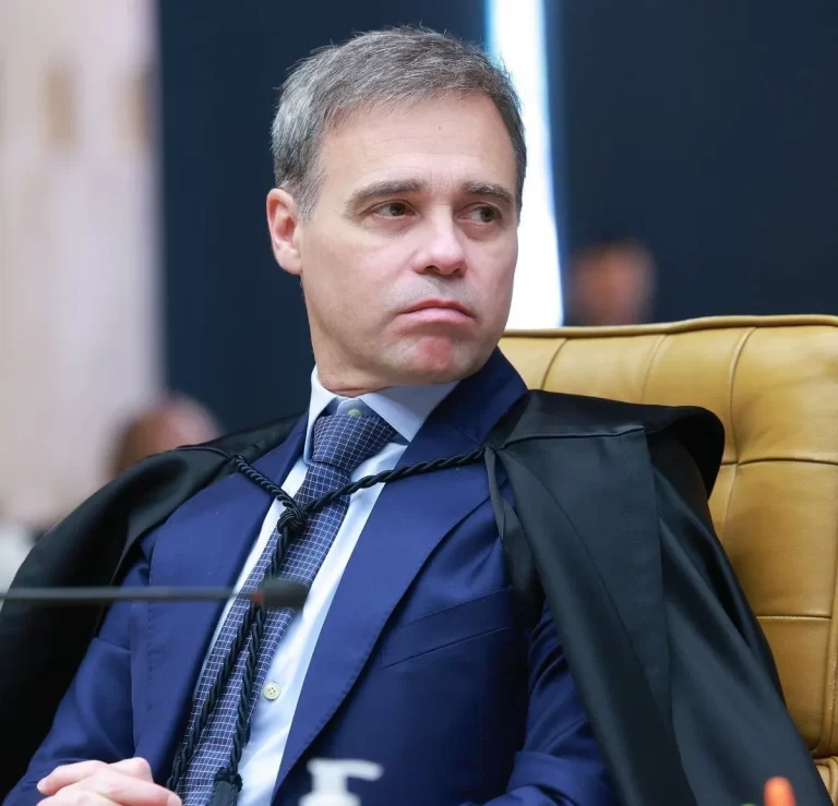 Mendonça autoriza que visitas da defesa de Vorcaro não sejam gravadas