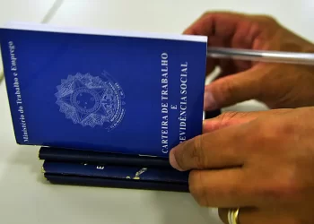 Novos prazos para licença-paternidade valem a partir de 2027