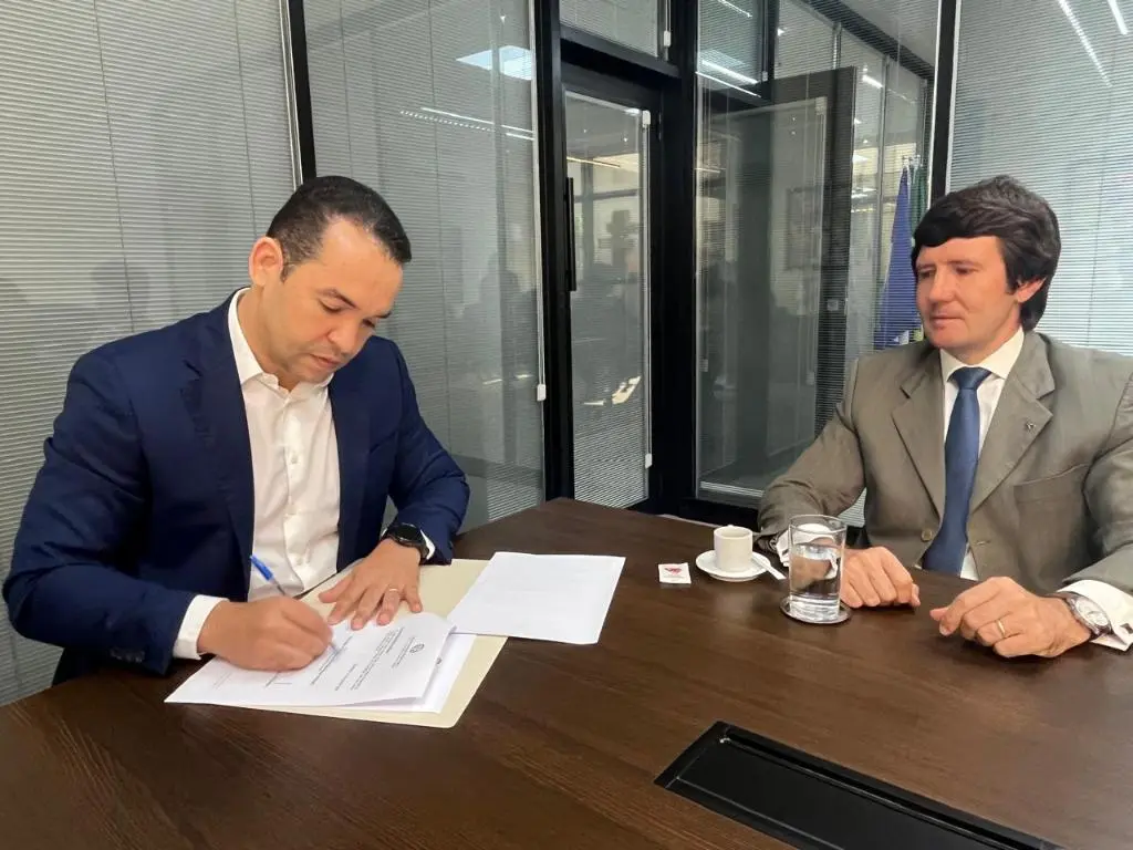 CGE e Receita Federal firmam parceria para fortalecer programa Estudante – Cidadão do Futuro