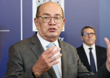 Gilmar Mendes ironiza sotaque de Zema ao comentar inquérito das fake news