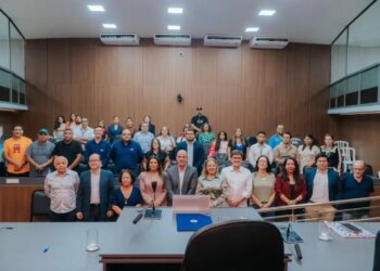 Audiência pública debate revisão do contrato de água e esgoto em Cuiabá