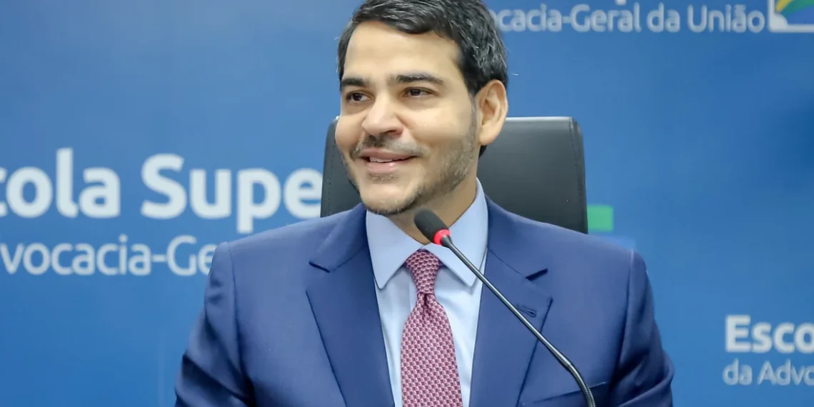 Sabatina de Messias terá disputa acirrada na CCJ do Senado