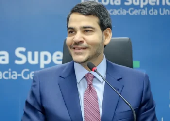 Sabatina de Messias terá disputa acirrada na CCJ do Senado