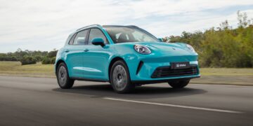 Novo GWM Ora 5 híbrido promete rodar mais de 1 mil km com tanque cheio