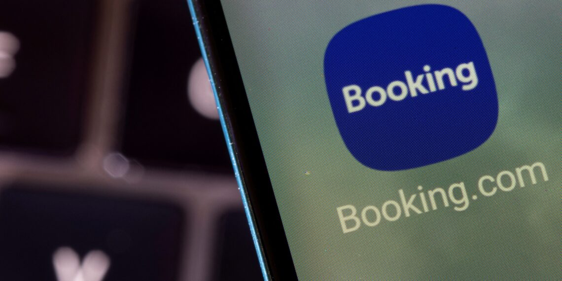 Booking.com confirma invasão em seus sistemas e alerta clientes para possível vazamento de dados