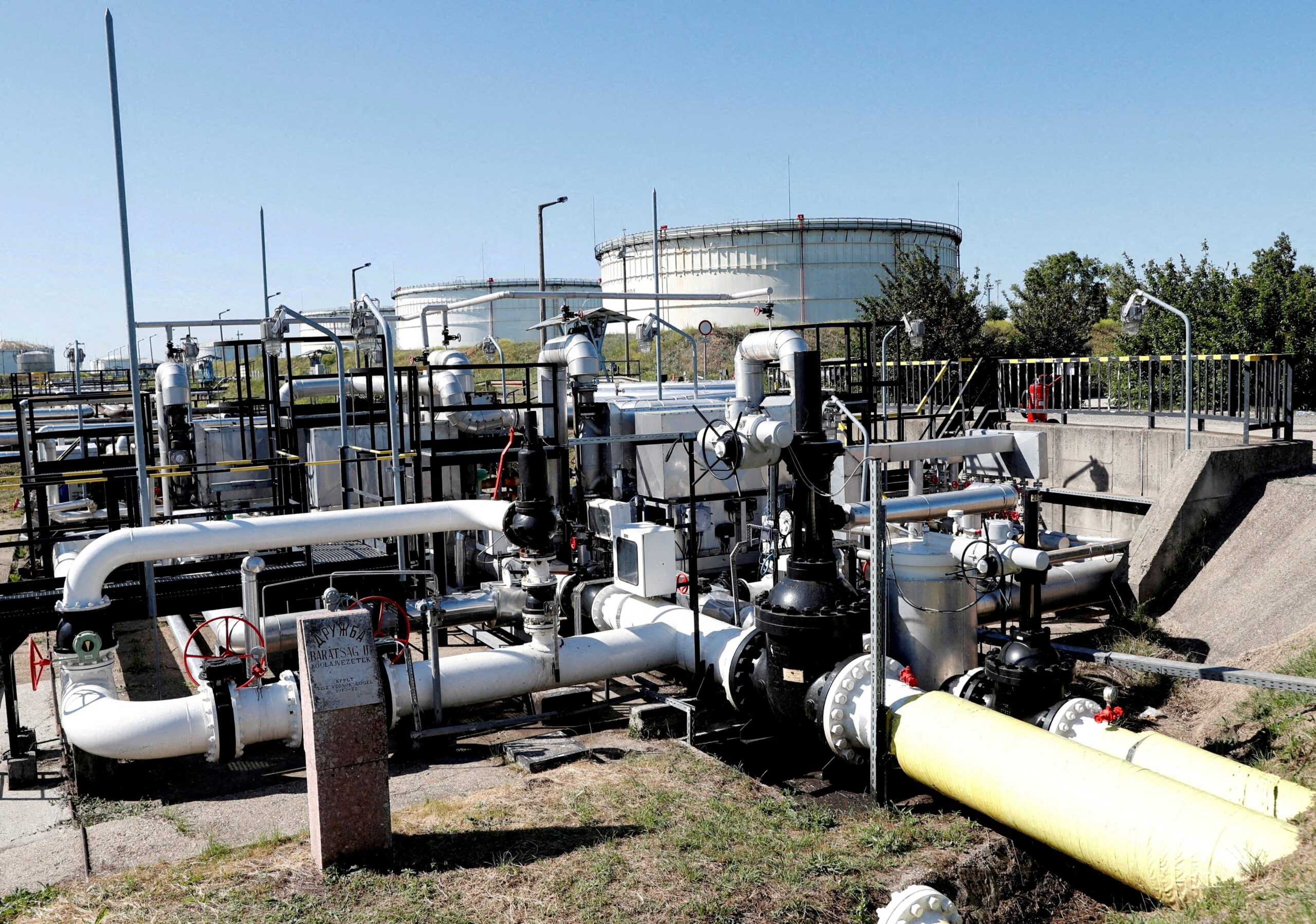Ucrânia retoma transporte de petróleo russo para a Europa