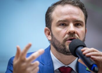 Brasil capta 5 bilhões de euros com títulos no mercado europeu