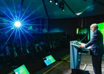 Lula chama conflito no Oriente Médio de “guerra da insensatez”