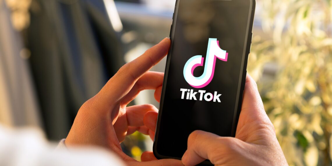TikTok e saúde mental: como os conteúdos da rede promovem desinformação sobre temas como TDAH, TEA e outros