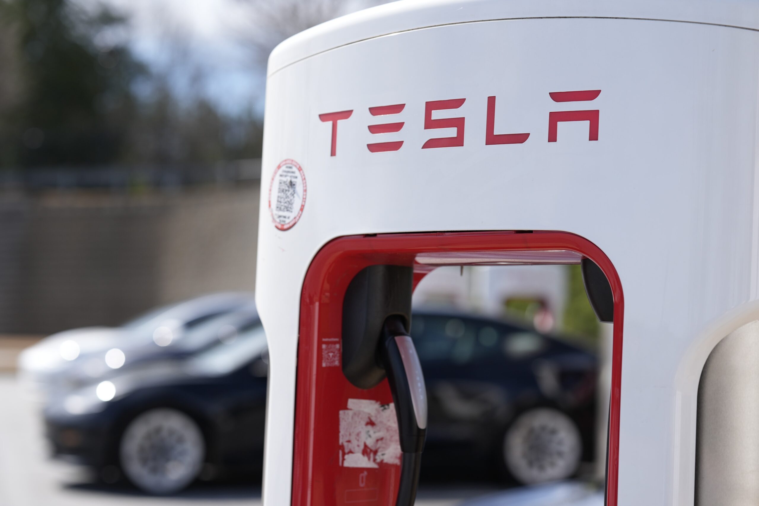 Tesla tem lucro de US$ 477 milhões no 1º trimestre, alta de 17%