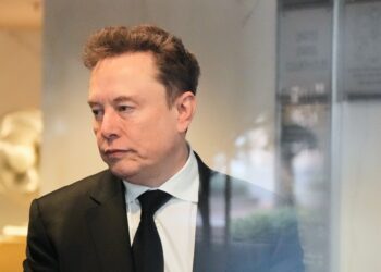 'Não li as letras miúdas', diz Musk durante julgamento contra a OpenAI