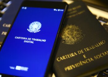 Com a cabeça no feriado? Veja as regras para quem trabalha no Dia de Tiradentes