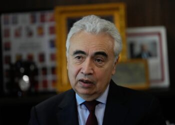 Europa tem combustível de aviação ‘talvez para mais seis semanas’, diz chefe da Agência Internacional de Energia