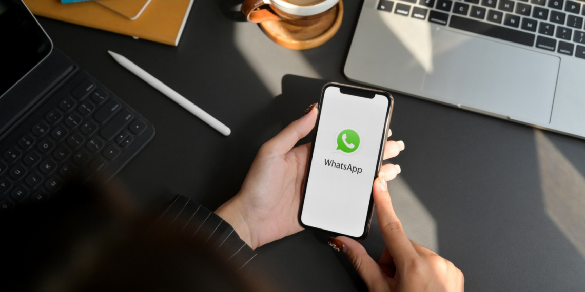 Cade mantém multa diária de R$ 250 mil contra WhatsApp por descumprir decisão sobre IA