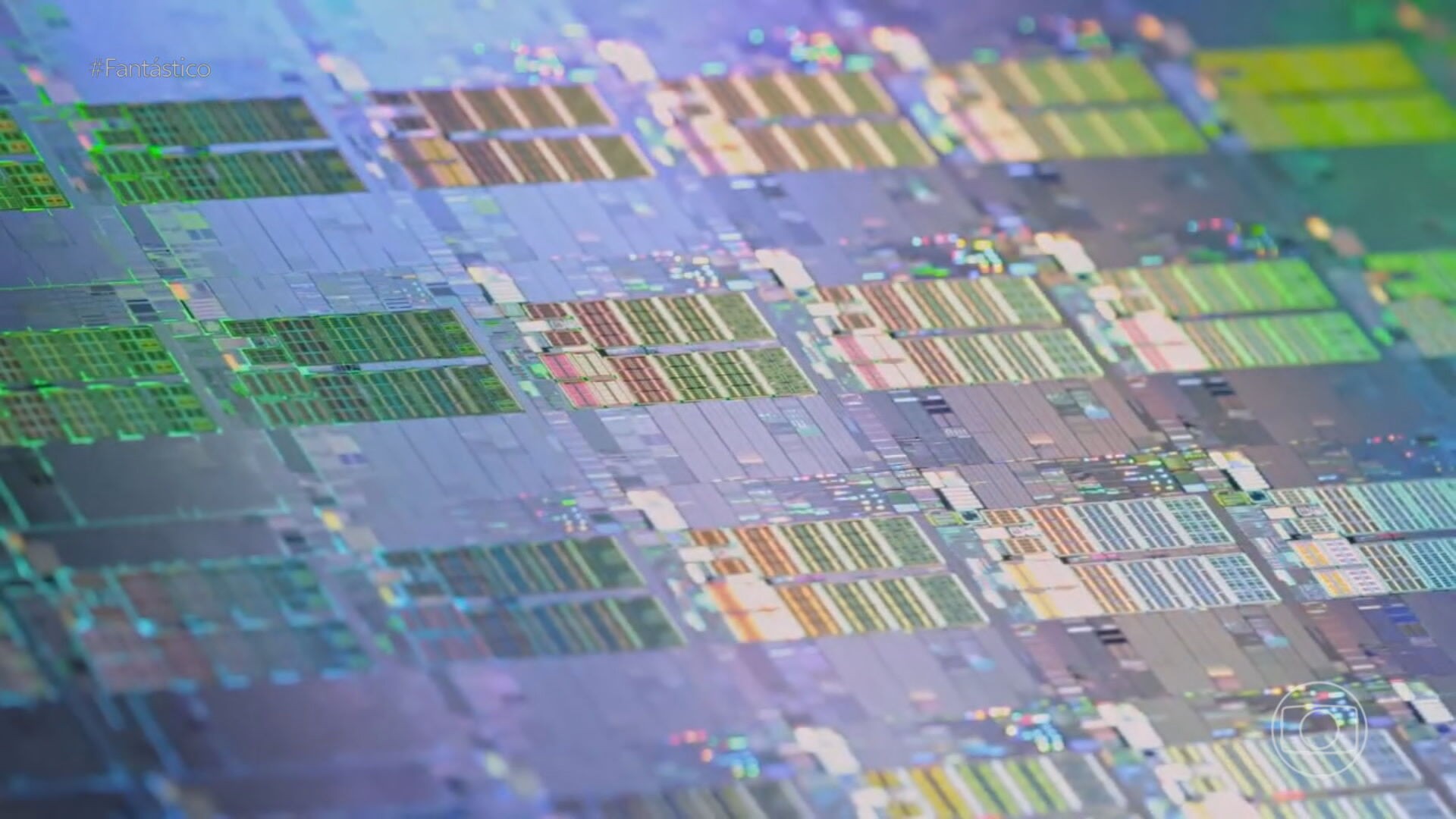 EUA ordenam suspensão de envio de máquinas à 2ª maior fabricante de chips da China, diz agência