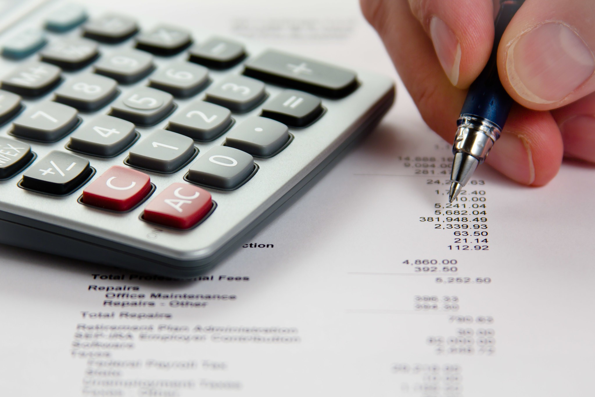 Governo impõe limites contra juros elevados do consignado privado