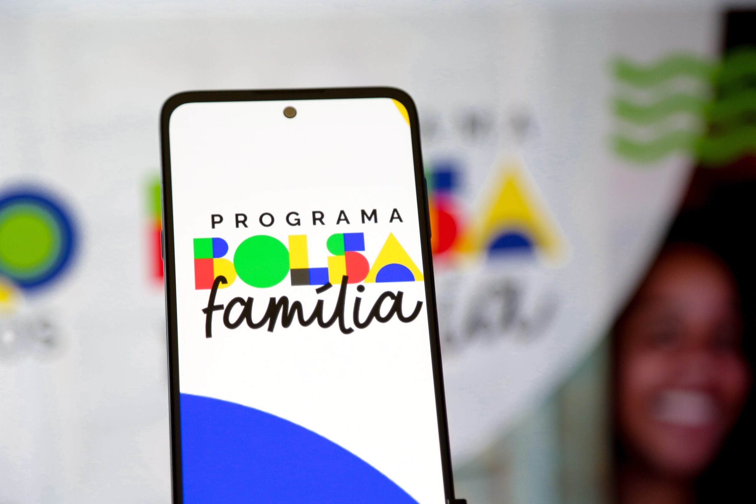 Bolsa Família 2026: pagamentos de abril começam nesta quinta; veja se vai receber