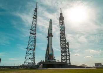 Blue Origin reutiliza propulsor do foguete New Glenn