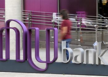 Nubank planeja investimento de R$ 45 bilhões no Brasil em 2026