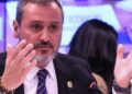 Polícia Federal retira credenciais de agente de imigração dos EUA
