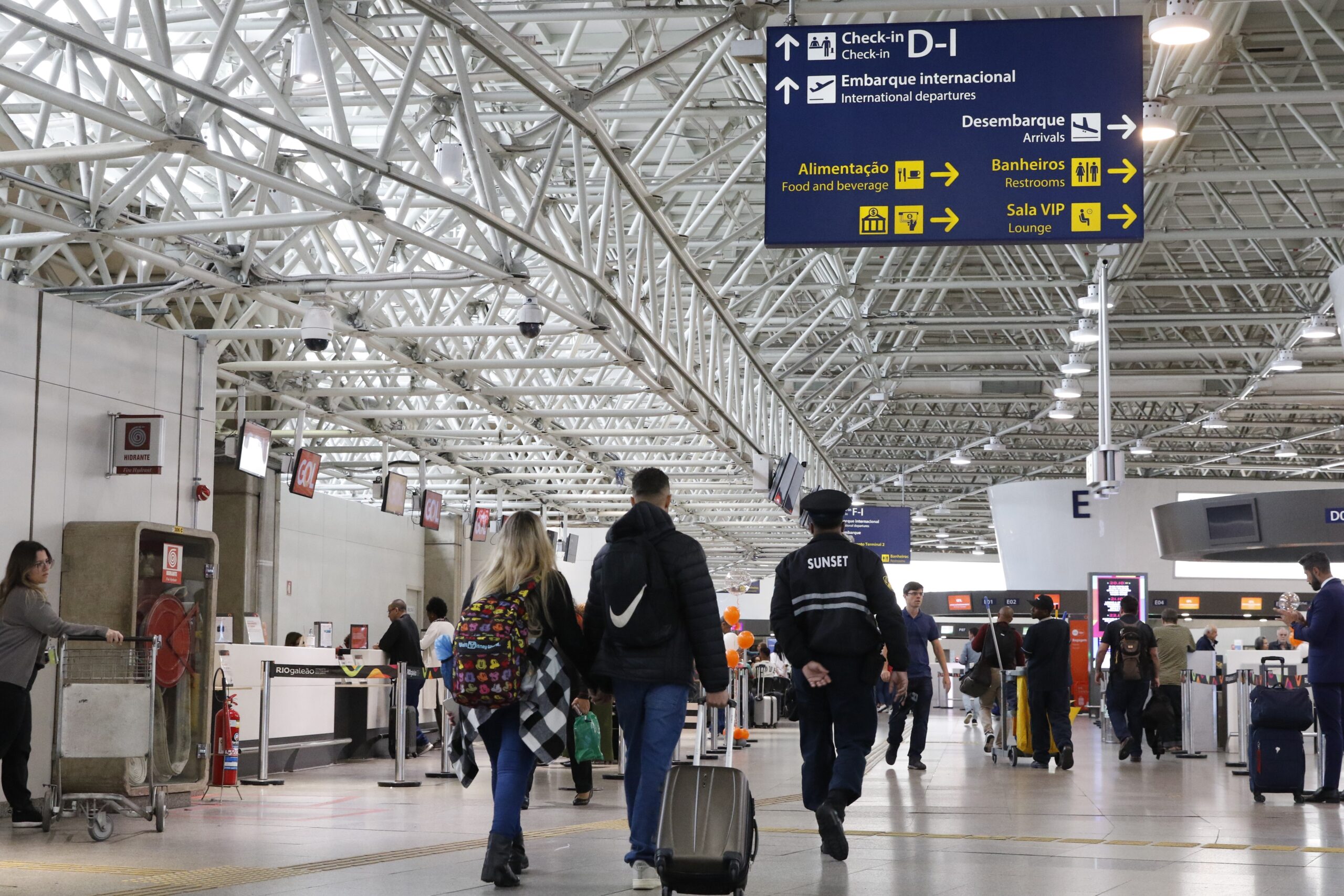 Argentinos e chilenos lideram maior entrada de turistas estrangeiros no Brasil em 2026