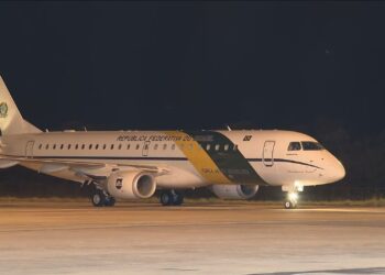 TCU determina que governo elabore plano para reformular regras do uso de aviões da FAB por autoridades