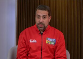 Boulos diz que é possível que governo Lula revogue a 'taxa das blusinhas'