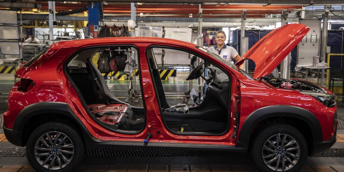 Brasil e Argentina firmam acordo para fortalecer o setor automotivo e reagir à concorrência chinesa