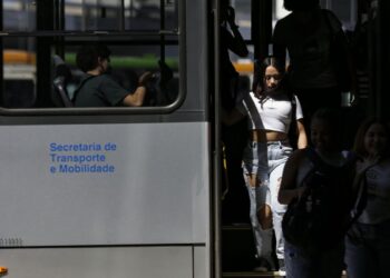 Rio terá lei contra abuso a mulheres no transporte coletivo