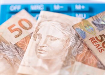 Quase 70% dos brasileiros têm dívidas; 41% não pagaram familiares e amigos após empréstimo, diz Datafolha