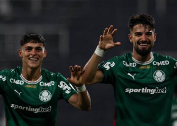 Libertadores: Palmeiras vence Sporting Cristal e assume ponta de grupo