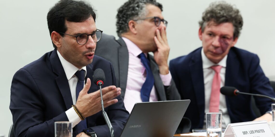 Parecer da PEC que pede fim da escala 6×1 deve ser votado no dia 26