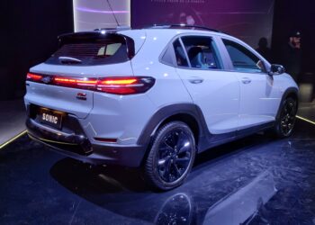 Chevrolet lança o Sonic; veja equipamentos, versões e preço do SUV.