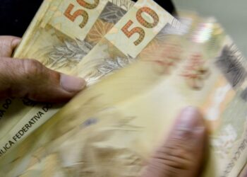Caixa começa a pagar Bolsa Família de maio