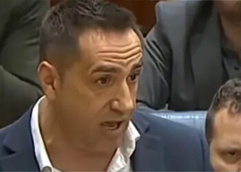 Deputado contra evangelismo chama pregadores de “vigaristas”