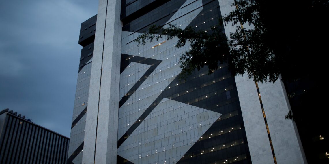Banco do Brasil corta previsão de lucro para 2026 após queda de mais de 50% no 1º trimestre