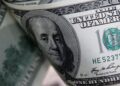 Dólar inicia o dia atento ao cenário político no Brasil e ao encontro entre Xi e Trump