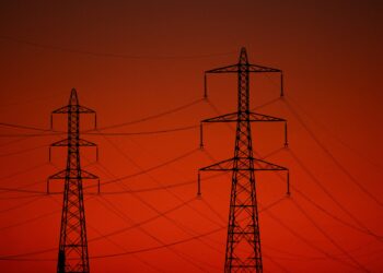 MPF pede suspensão imediata do maior leilão de energia da história do Brasil; associação diz que preço da energia deve subir