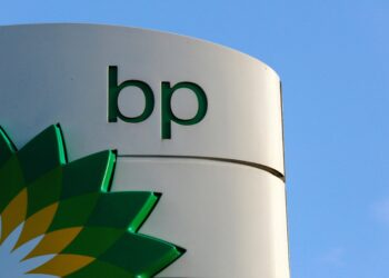 BP demite presidente do conselho por falhas de conduta e gestão