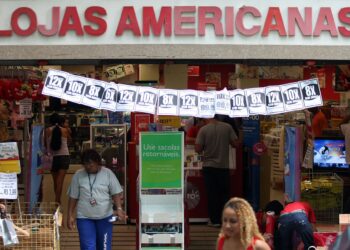 Americanas tem prejuízo de R$ 329 milhões no primeiro trimestre, queda de 33,7%