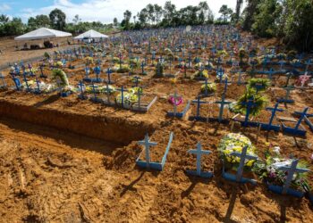 Negacionismo fez brasileiros “perderem” 3,4 anos de vida na pandemia