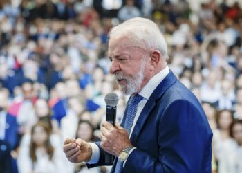 O que é a ‘taxa das blusinhas’, que Lula cancelou após quase dois anos?