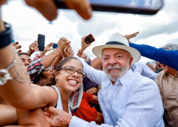 Lula defende proibição de inteligência artificial nas eleições