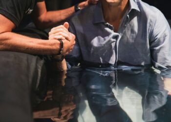 Igrejas Batistas têm aumento de batismos e presença em cultos
