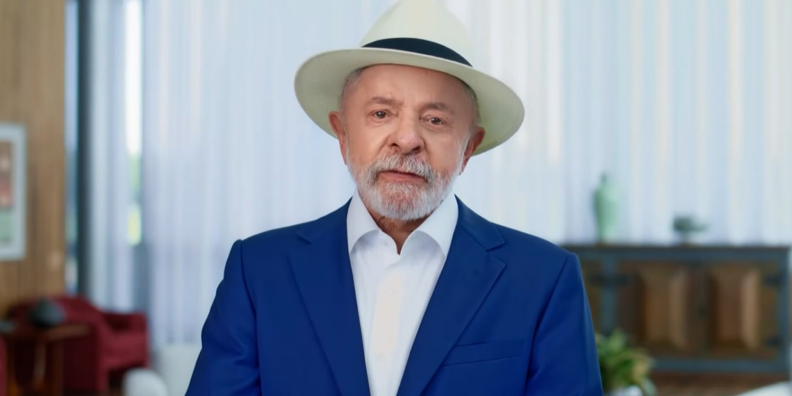 No Dia do Trabalhador, Lula cita queda no desemprego, ampliação da licença-paternidade e redução do IR
