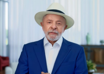 No Dia do Trabalhador, Lula cita queda no desemprego, ampliação da licença-paternidade e redução do IR