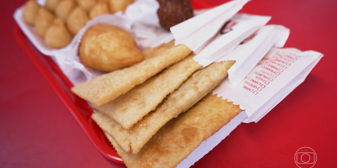 Casal transforma barraca de pastel em negócio que fatura R$ 270 mil por mês