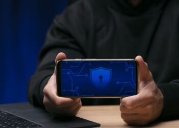 Operação Rastreio investiga quadrilha que rouba celulares