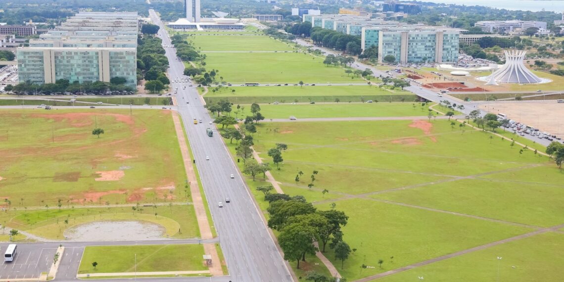 Orçamento 2026: governo bloqueia R$ 22,1 bilhões após projetar gasto maior com BPC e benefícios previdenciários